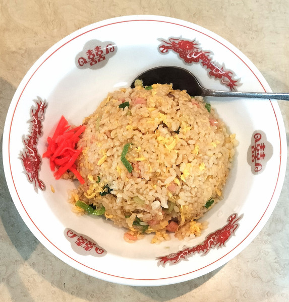 「炒飯+台湾刀削麺セット 1080円」@中華料理 美浜の写真