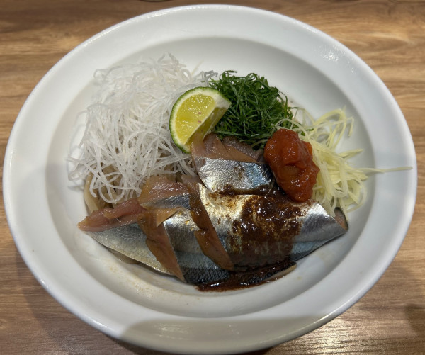 「数量限定 北海道産生秋刀魚の冷やしまぜそば ¥2200」@麺庵 利休の写真