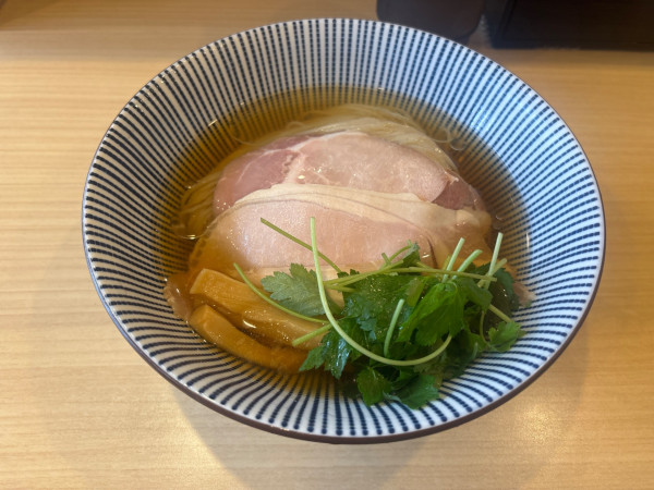 「冷やし煮干しそば（大盛り）」@中華そば よしかわ 熊谷店の写真