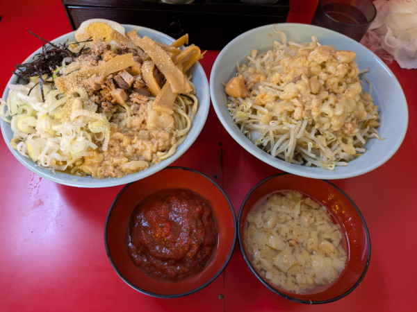 「【限定】東浦和冷やし坦々大盛り➕辛トマト➕野菜➕ブタカス脂」@ラーメン富士丸 東浦和店の写真