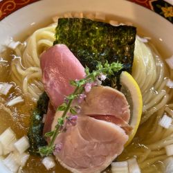 夏限定：出汁乃頂¥1,300、鶏煮込丼ミニセット¥410