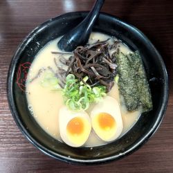 とんこつラーメン（1000円）