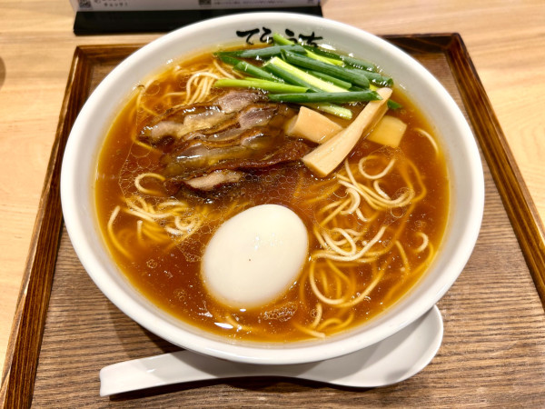 「TV放送記念_醤油濃口細麺( 700¥)」@磨宝の鶏 中華そば てらうちの写真