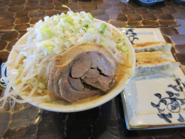 「１３周年限定　偉大なる者からの継承　ちばからラーメン」@特級鶏蕎麦 龍介の写真