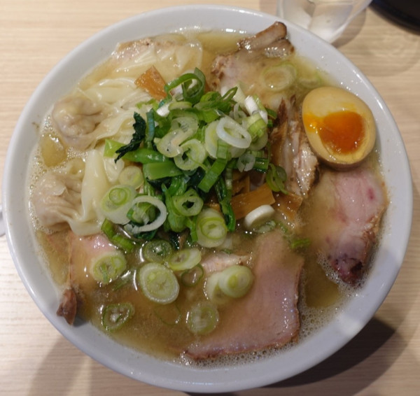 「特製塩中華そば（1,570円）」@桜上水 船越の写真