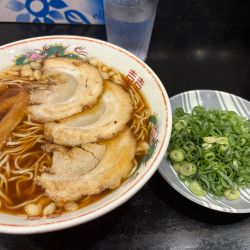 尾道らーめん820円