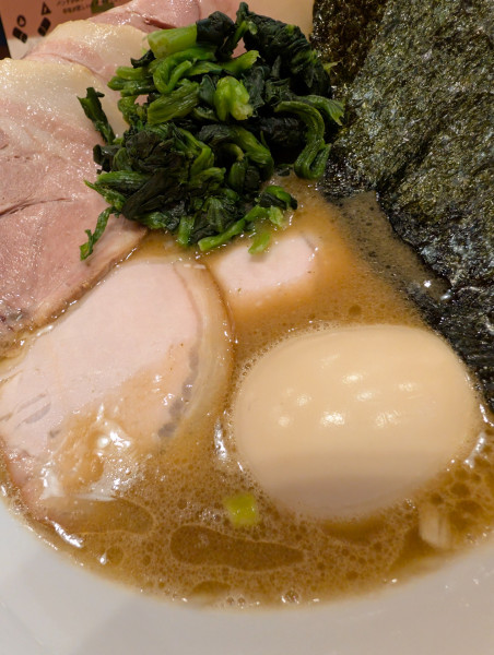 「なま醤油とんこつラーメン」@なま醤油とんこつ フルスイングの写真