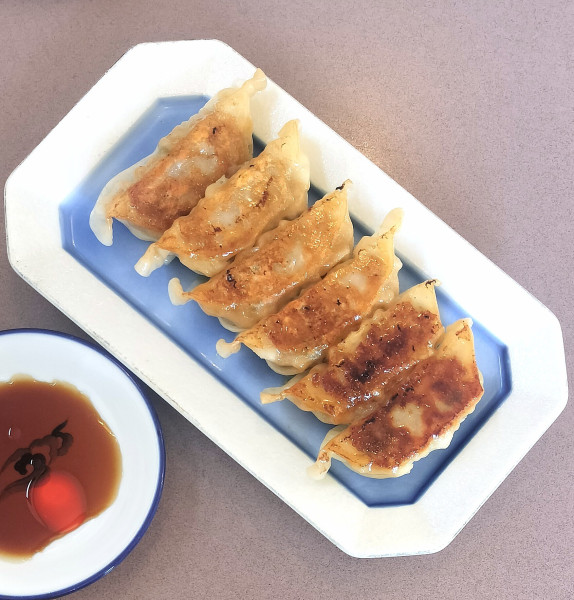 「餃子 セット価格200円」@博の写真