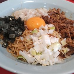 辛味噌背脂まぜそば