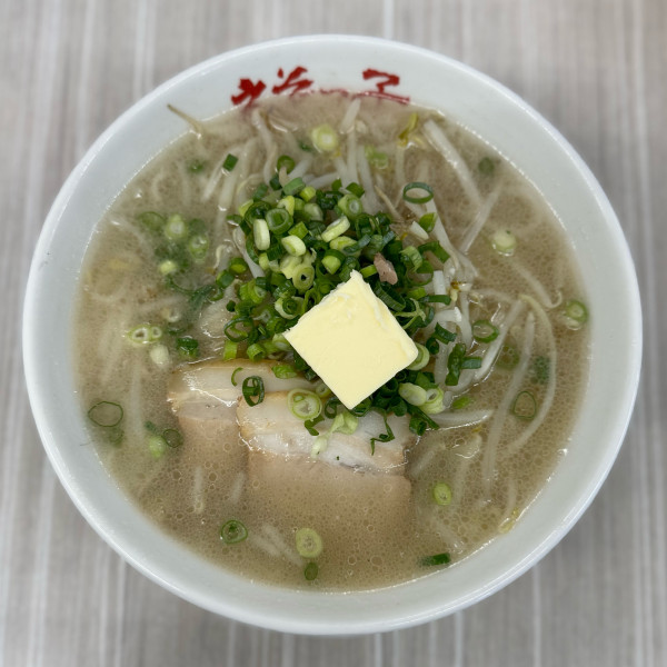 「しおバターラーメン（870円）」@えぞっ子 本店の写真