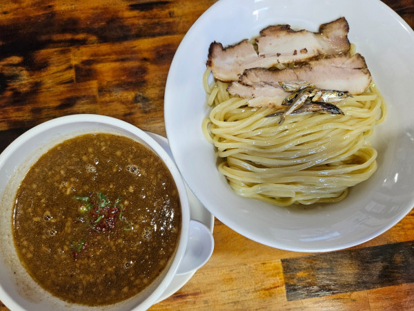 「超濃厚煮干しブラックつけ麺」@煮干し中華そば加藤屋 本店の写真