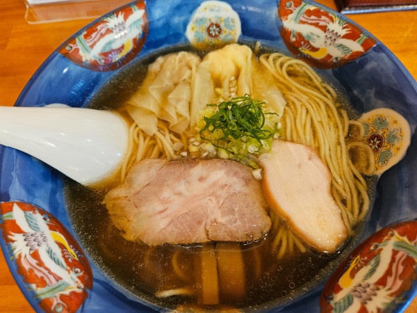 「特製ワンタン麺プチ重ね味」@支那そば 幸雲の写真