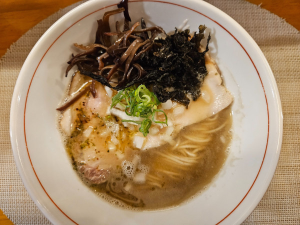 「濃厚煮干し中華そば」@KUBO LABOの写真