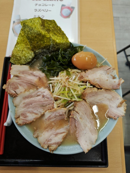 「ネギチャーシューメン+味付玉子  ﾒﾝﾏ抜き」@ラーメンショップ 北川辺店の写真