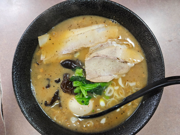 「焦がし醤油らーめん」@風雲児 醤の写真