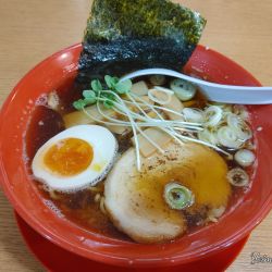 醤油ラーメン（880円）