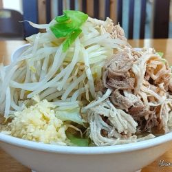 豚骨ラーメン（880円）