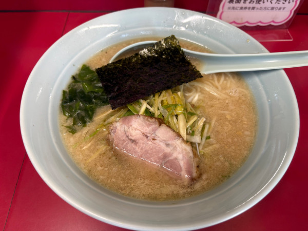 「ネギラーメン 830円」@ラーメンショップ 天間林店の写真