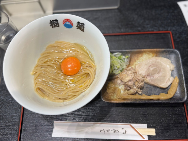 「桐玉(冷)税込1200円＋全トッピング税込600円」@〈中華そば 桐麺総本店 〉新宿高島屋.  グルメフェスの写真