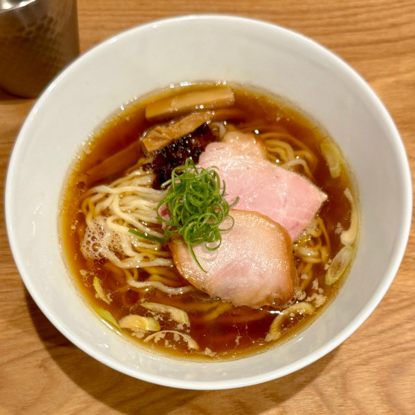 「醤油手もみ麺」@らぁめん鴇の写真