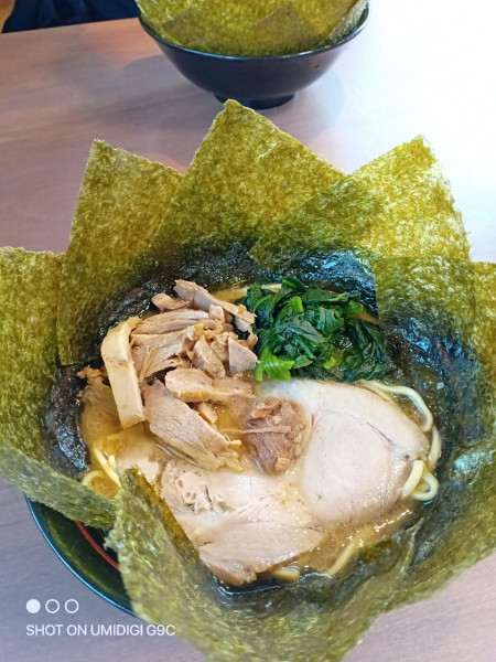 「ラーメン+海苔増し」@横浜家系ラーメン 大将家の写真