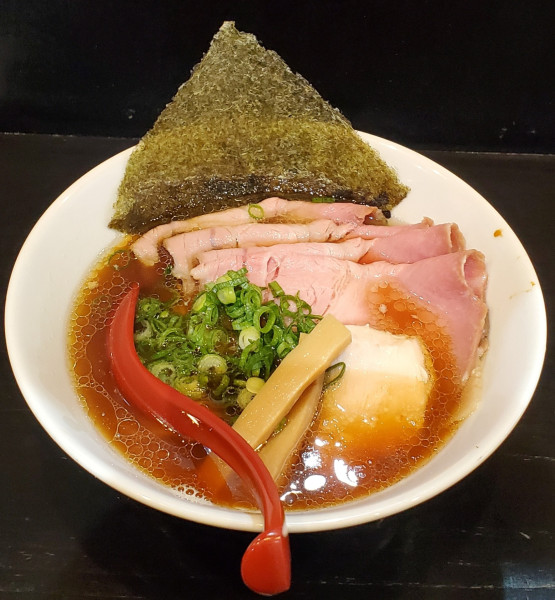 「鶏の中華そば豚ロースチャーシュー」@らぁ麺すみれ堂の写真