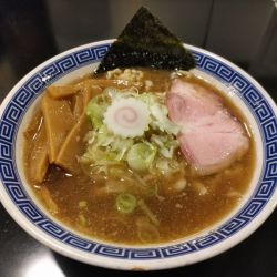 手揉み煮干そば