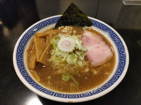 「手揉み煮干そば」@AKEBIの写真