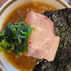 ラーメン(並)900円