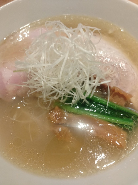 「塩らぁめん」@中村麺三郎商店の写真