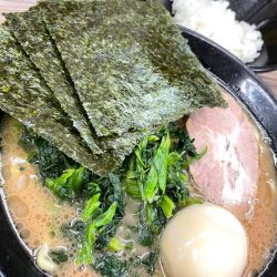 ホーレン草ラーメン＋小ライス (無料)