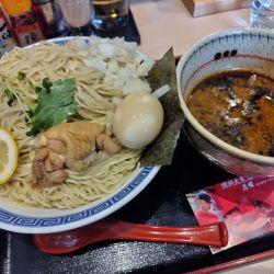 琥珀の煮干しつけめん950円