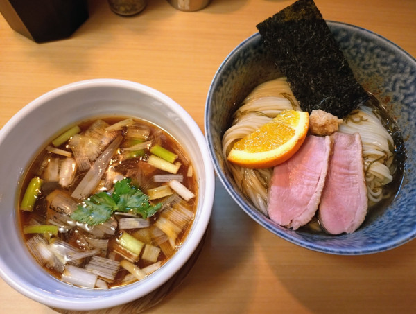 「昆布水つけ麺・鴨醤油 ￥1200」@麺堂にしき 池袋西口店の写真