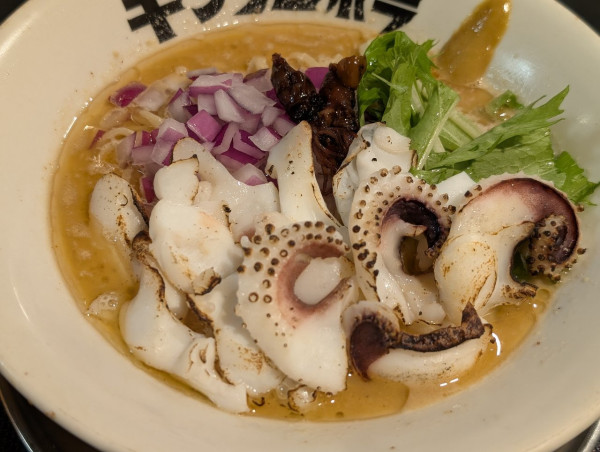 「正隊員限定裏烏賊煮干し　アルビノゲソラ　バイキルト」@キングニボラの写真