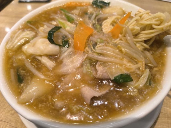 「あんかけまぜそば(879)」@餃子販売所 横浜南幸いち五郎の写真