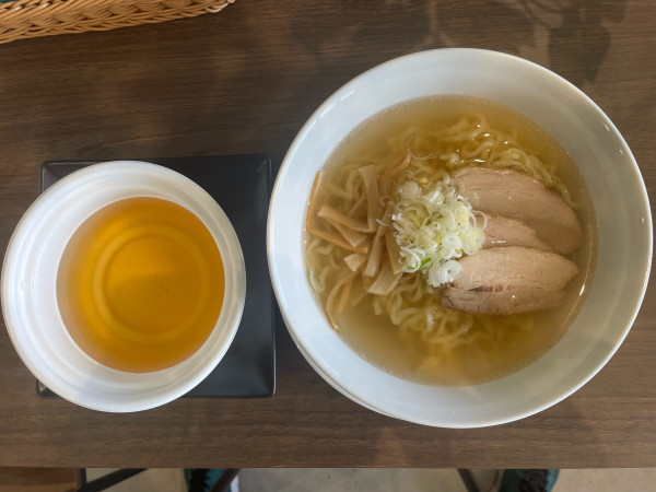 「淡麗sioラーメン¥900 中華スープSLIM¥250」@gran喜一 開成山公園の写真