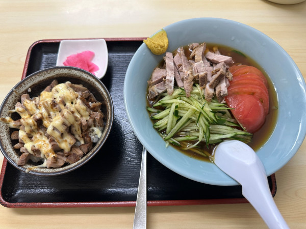 「ちび炙りチャーシュー丼＋冷やし中華1,200円」@松島軒の写真
