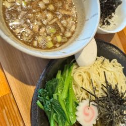 つけ麺1050円、ちょい足しセット100円