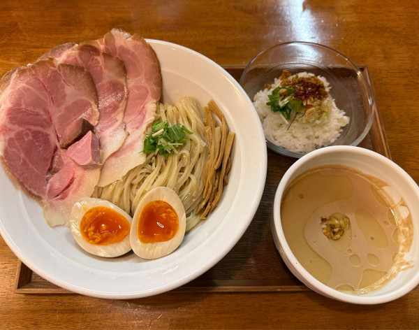 「冷やし燻製ナッツの濃厚つけ麺 dx1450円」@らぁ麺はうす Sumika0の写真