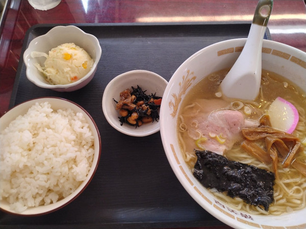 「塩ラーメン」@清美屋の写真