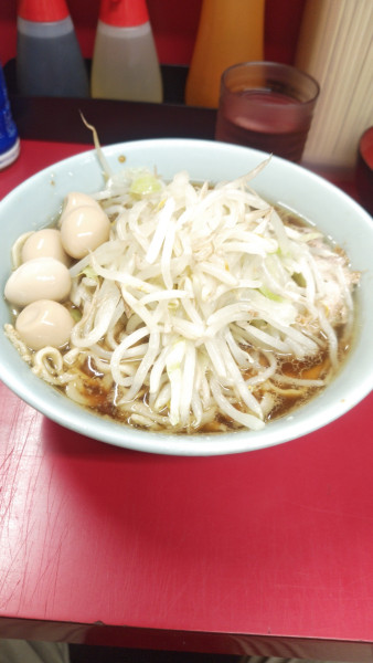 「小ラーメン＋うずら」@ラーメン二郎 中山駅前店の写真