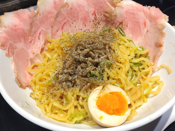 「オレンジオイルの油そば 並 1200円」@#新宿地下ラーメンの写真