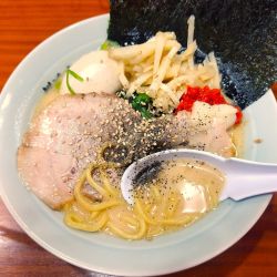 魂心ラーメン 980円
