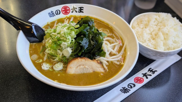 「元祖カレーラーメン＋小ライス（1,180円＋280円）」@味の大王 生粋の写真