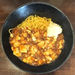 麻婆らーめん 1000円＋にんにく 100円