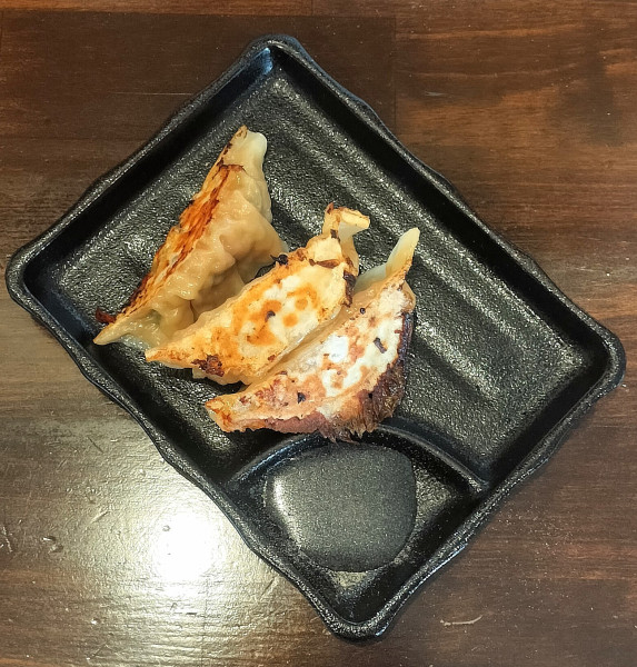 「餃子(3個) 200円」@台湾担々らーめん 鳴子飯店の写真