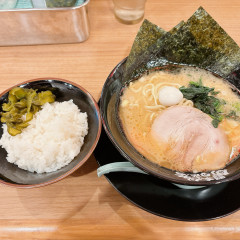 町田商店 十三店の画像