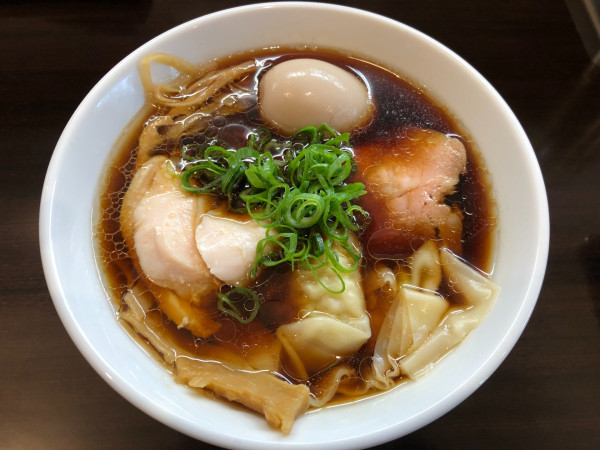 「特製鶏中華そば」@中華そば 馨の写真