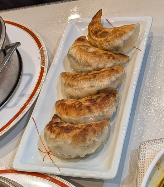 「焼き餃子5個750円」@四川名菜料理 四川陳麻婆の写真