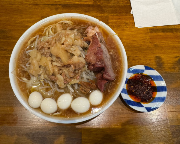 「小ラーメン　うずら、辛エビジャン」@ラーメンマルキの写真